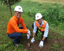 Members from the Hexindo Sangatta office