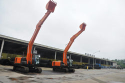 Hydraulic excavator demonstration