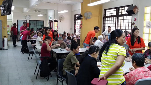 The anticipation of the elderly during the Bingo game