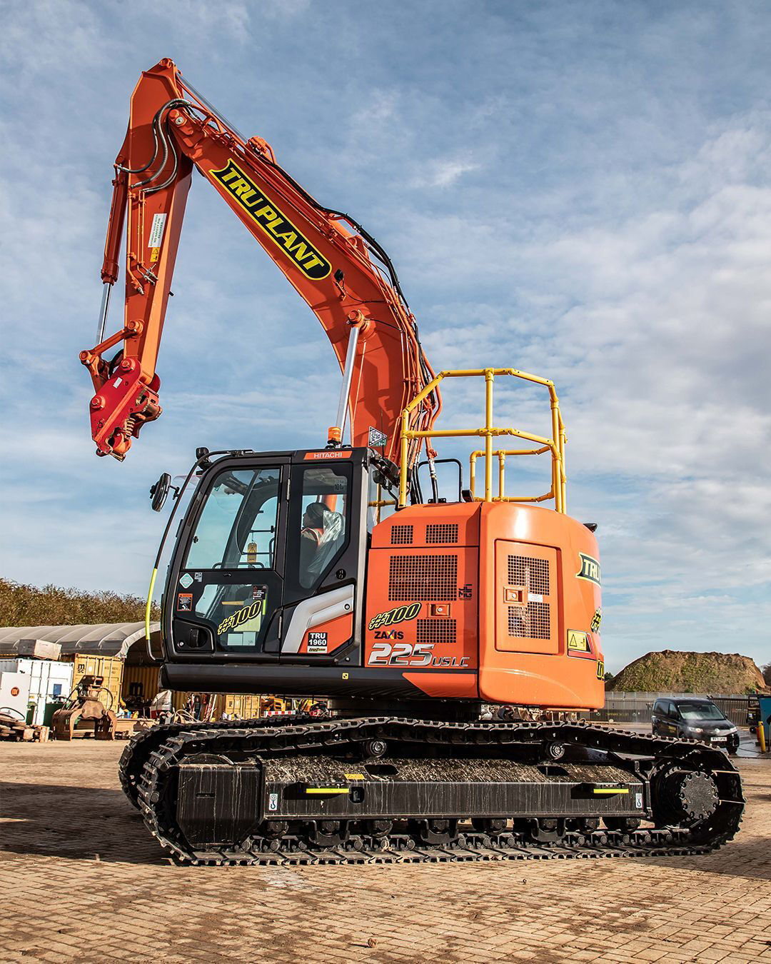 100th machine delivery makes Hitachi Construction Machinery UK first ...