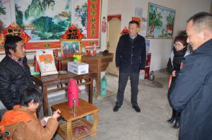 Participants visiting the home of an elementary school student
