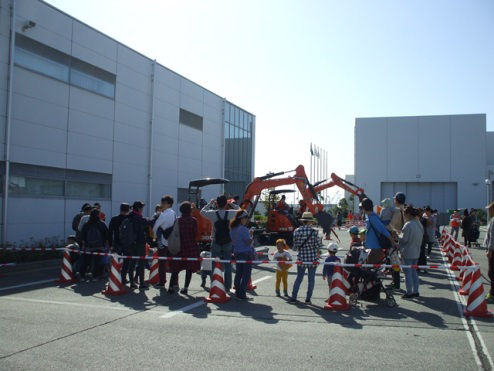 Visitors formed a long line at the mini excavator experience