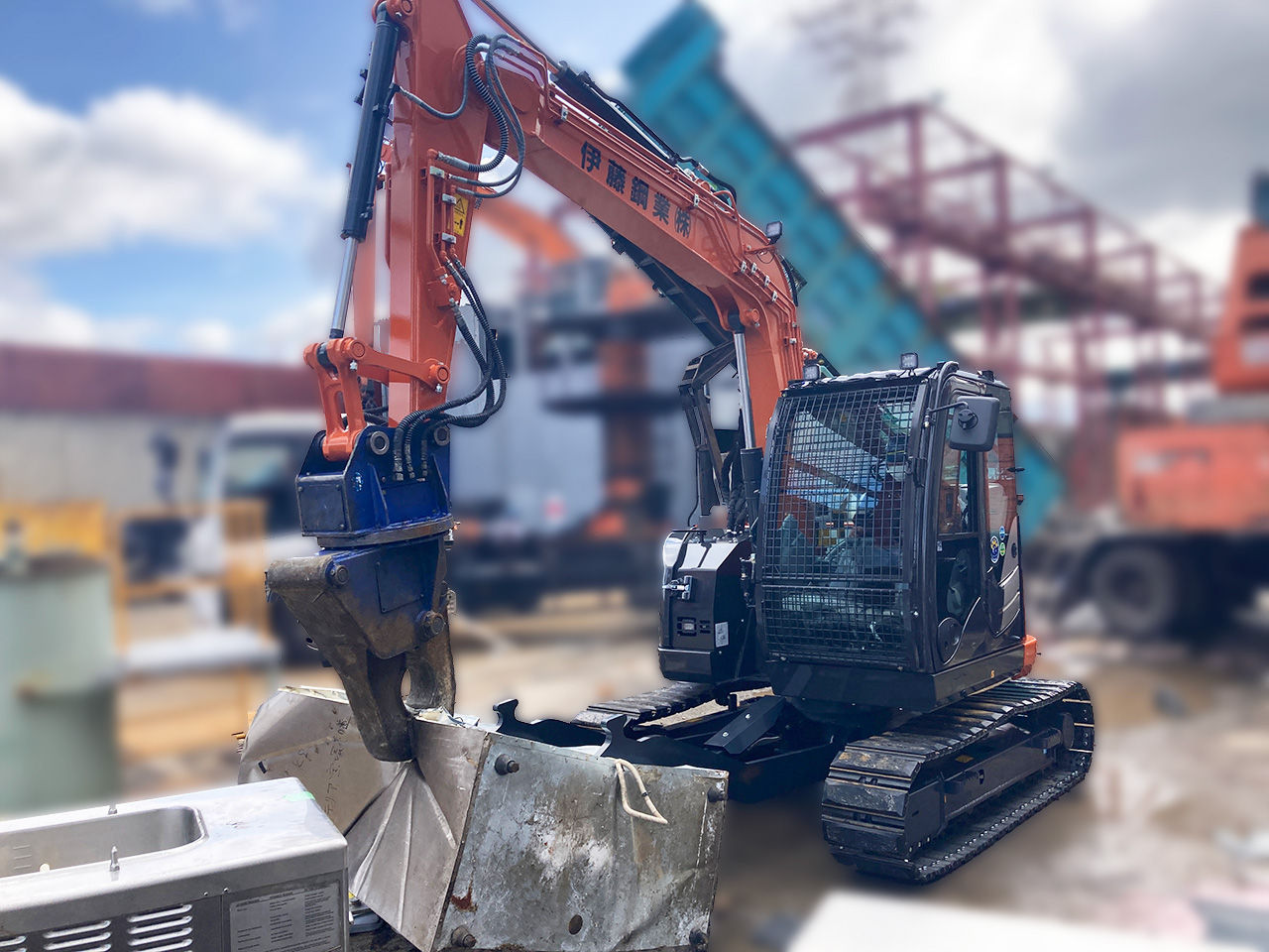 ZX75US-5B 伊藤鋼業株式会社様 - 日立建機日本
