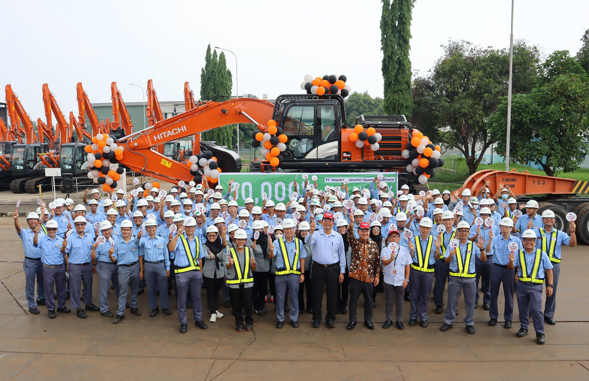 The 50,000th medium-size hydraulic excavator ZX210F-5G