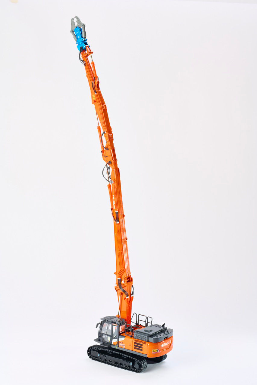 日立建機日本、数量限定「ZX350LCK-7 マルチブーム仕様機」ミニチュア