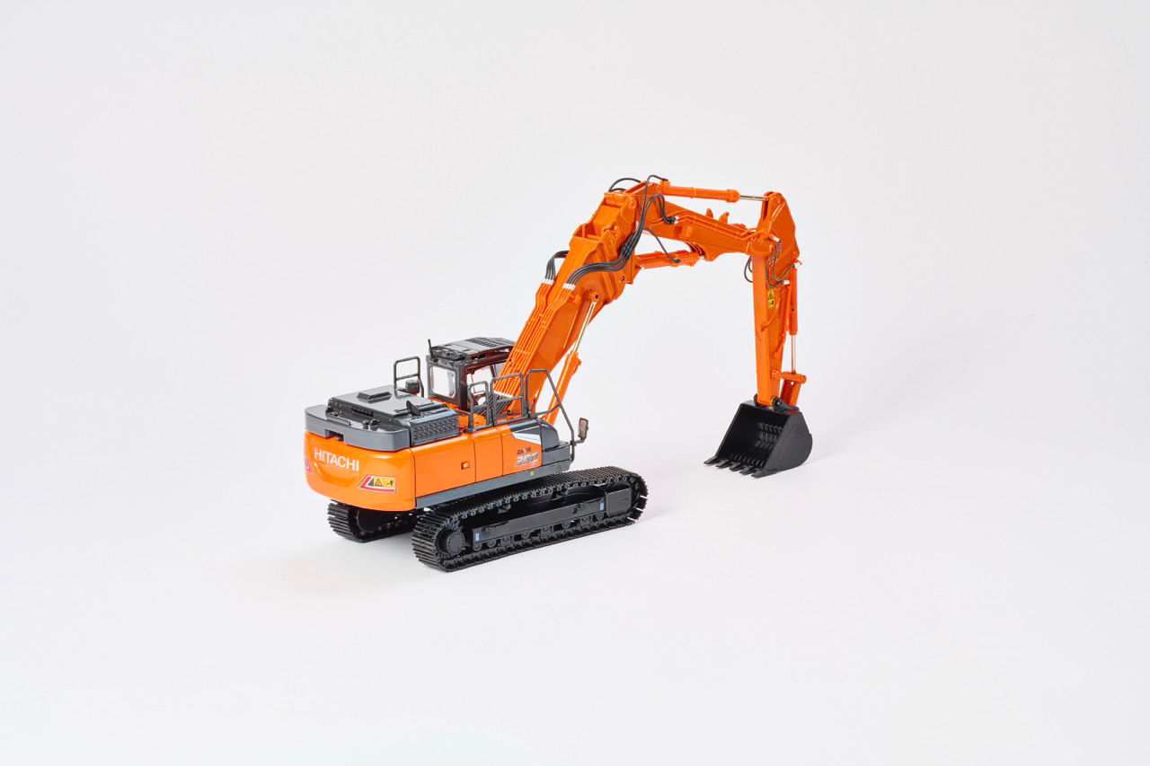 日立建機日本、数量限定「ZX350LCK-7 マルチブーム仕様機」ミニチュア