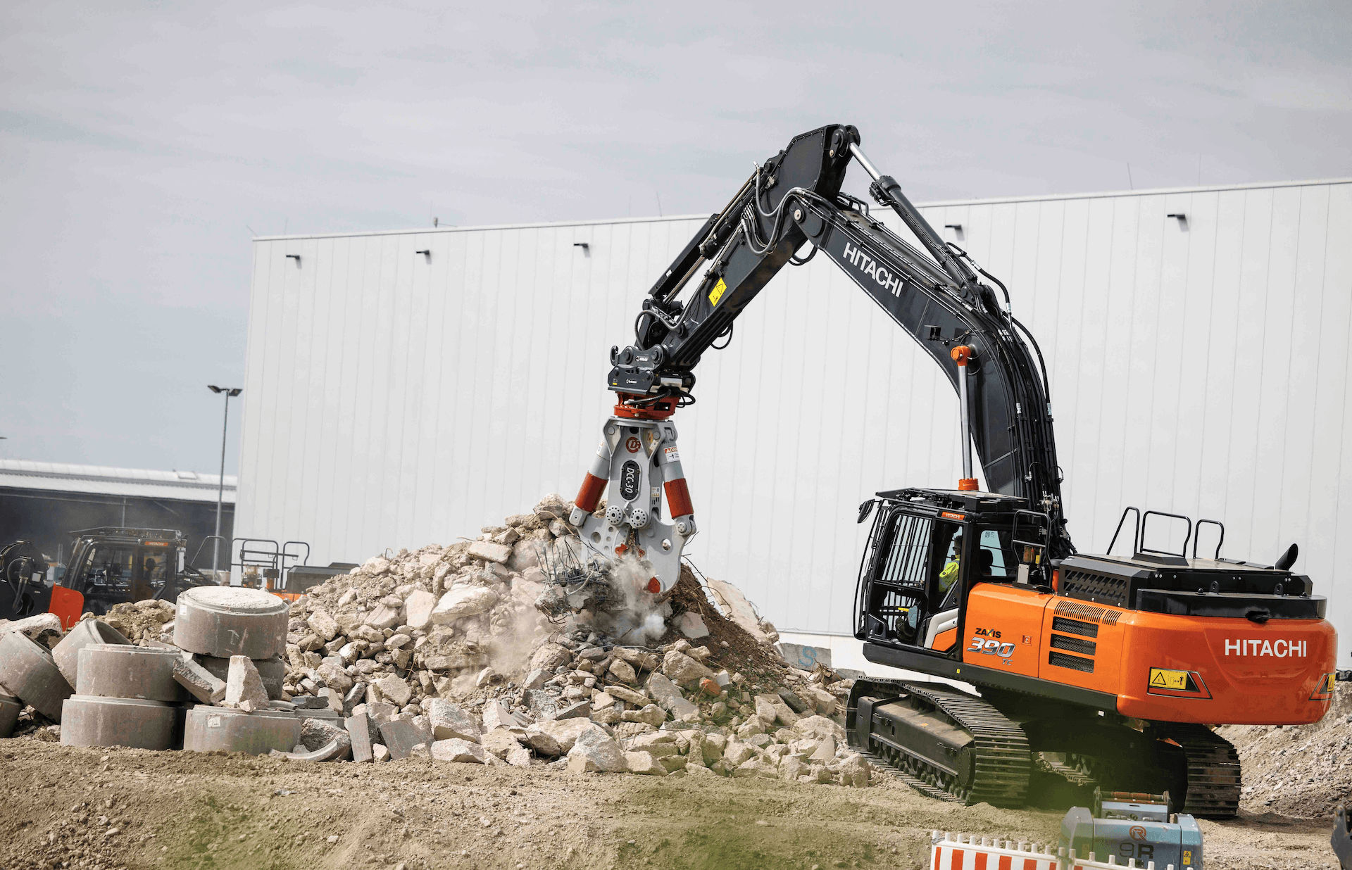 New Hitachi crawler excavators ideal for demolition - HitachiCM Europe