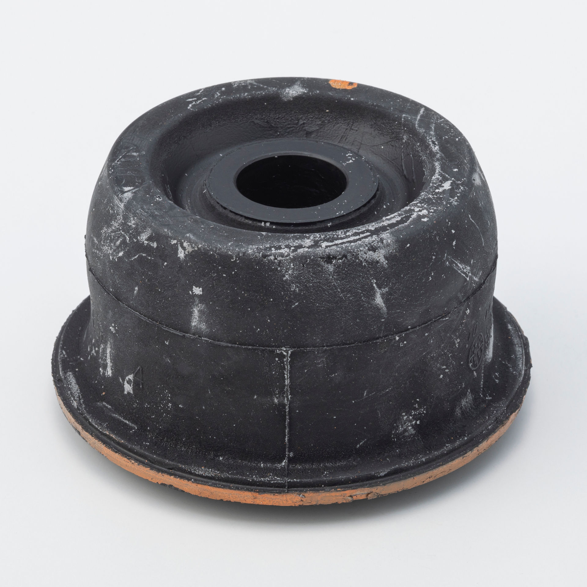CUSHION; RUBBER - ENGINE SUPPORT