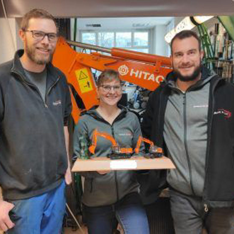 First Hitachi ZX155W-7 marks 20th anniversary for BauRent AG Ost