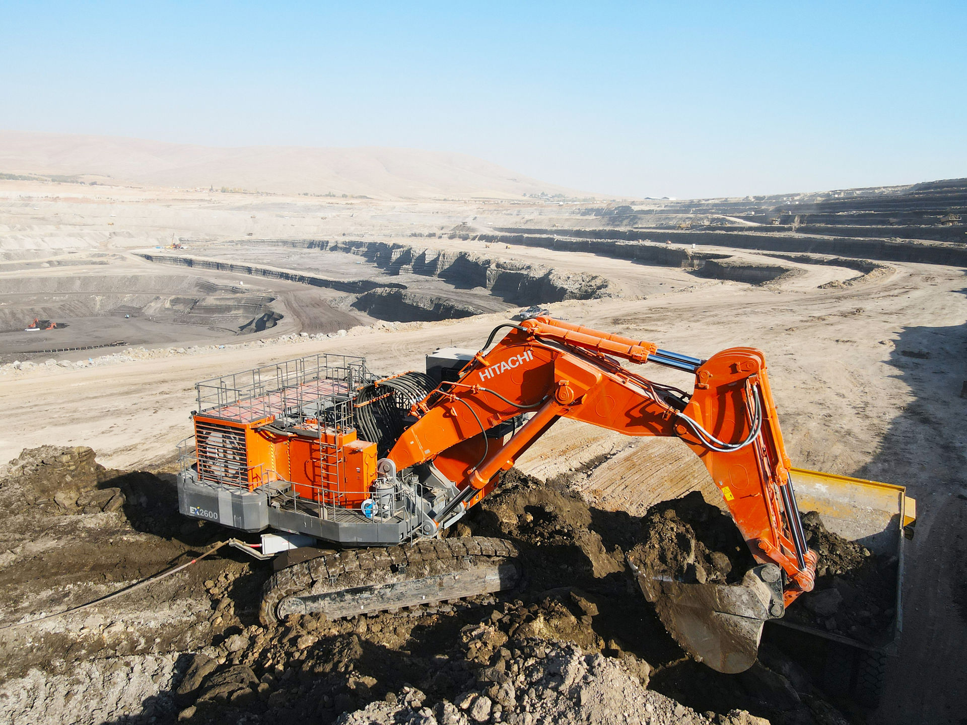 Compare - Hitachi Construction Machinery MENA