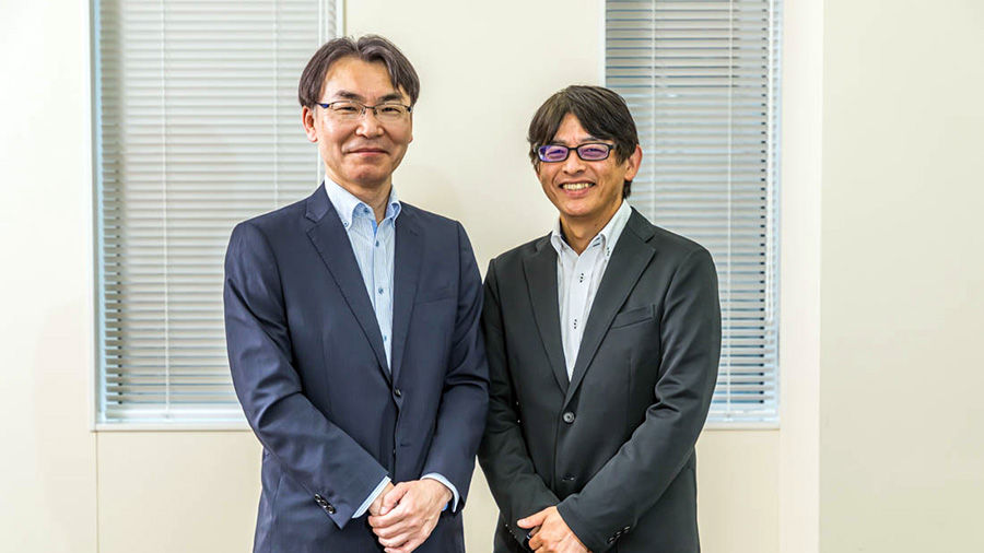 (Left) DX Promotion Group, DX Transformation Division, DX Application Strategy Department, Office Transformation Group Assistant department manager, Ryuichi Tanigawa, (Right) DX Promotion Group, DX Transformation Division, DX Application Strategy Department, Office Transformation Group Assistant department manager, Mitsuru Kudo