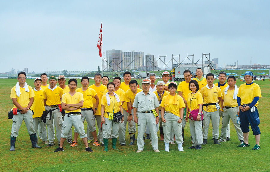 大会当日は多くの職人が一丸となって動く。例年、江東花火大会、江戸川区花火大会、浦安市花火大会などで打ち上げを担当する。