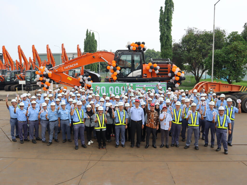 The 50,000th medium-size hydraulic excavator ZX210F-5G