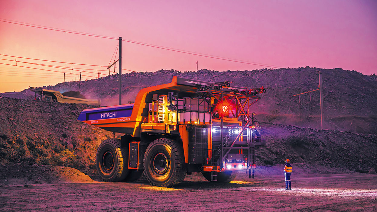 フル電動リジッドダンプトラック