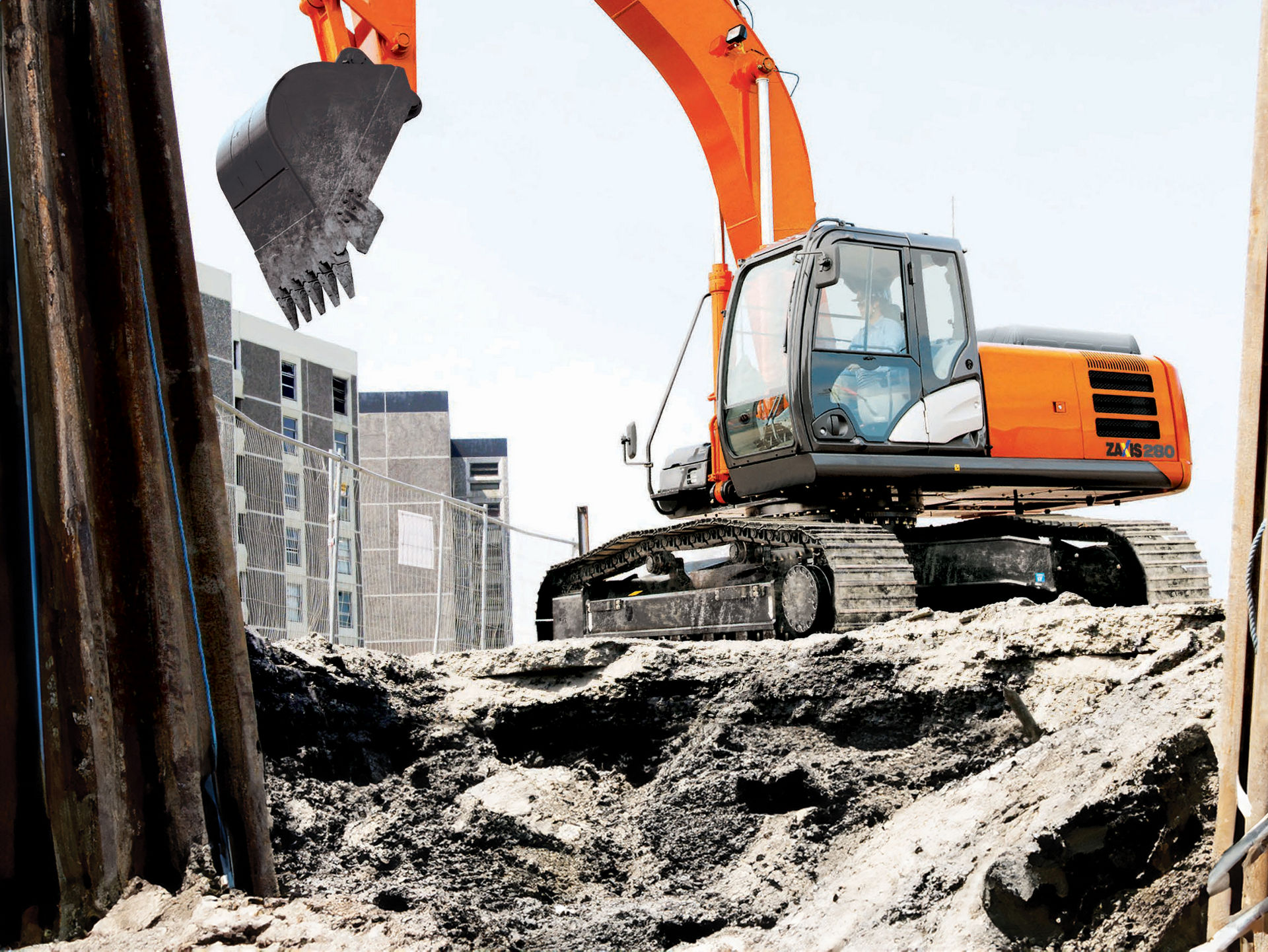 ZX280LC-5G Medium Excavators - HitachiCM Europe