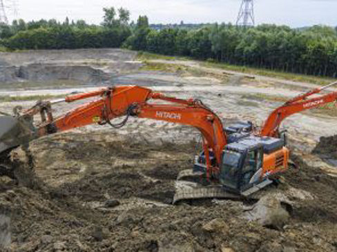 Hitachi introduces new ZX490LCH-7 super long front excavator Hitachi introduces new ZX490LCH-7 super long front excavator