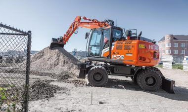 Hitachi_ZX150W-