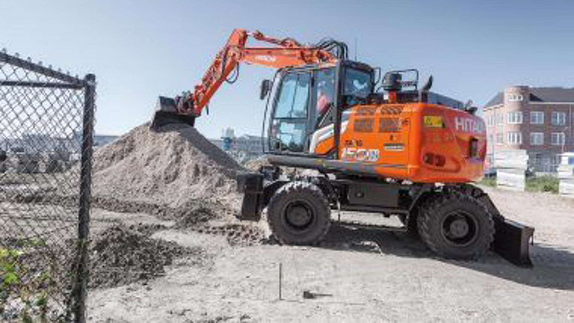 Hitachi presents versatile Zaxis-7 ZX150W-7 wheeled excavator at