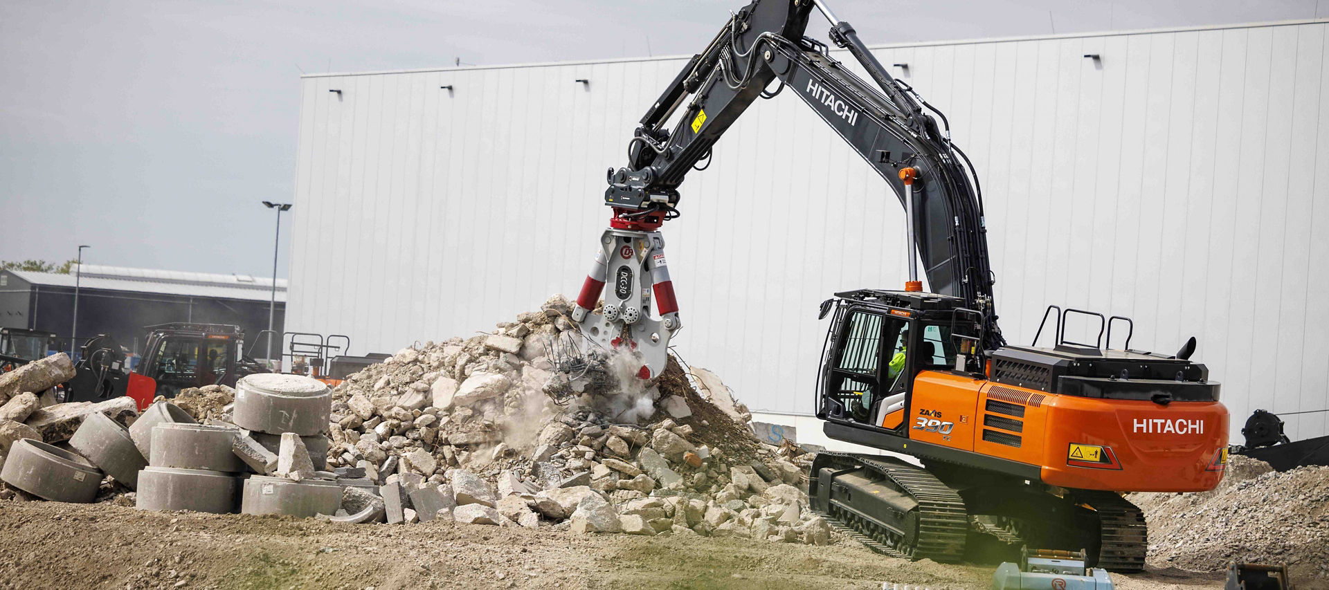 Hitachi ZX390TC-7 excavator boosts productivity on demolition 