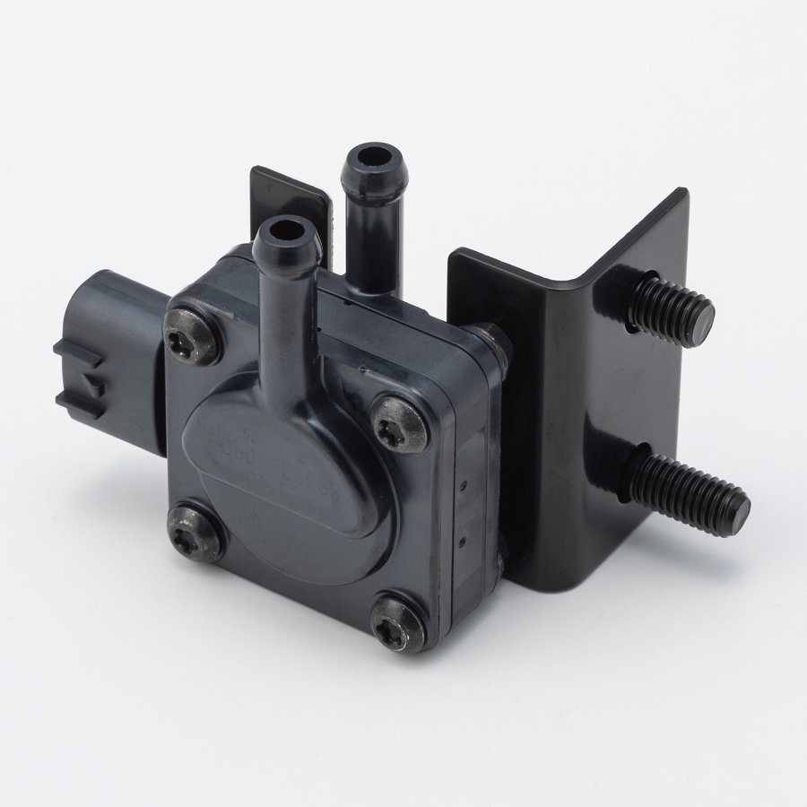 Hitachi part KCYPS893901090, SENSOR, PRESSUR