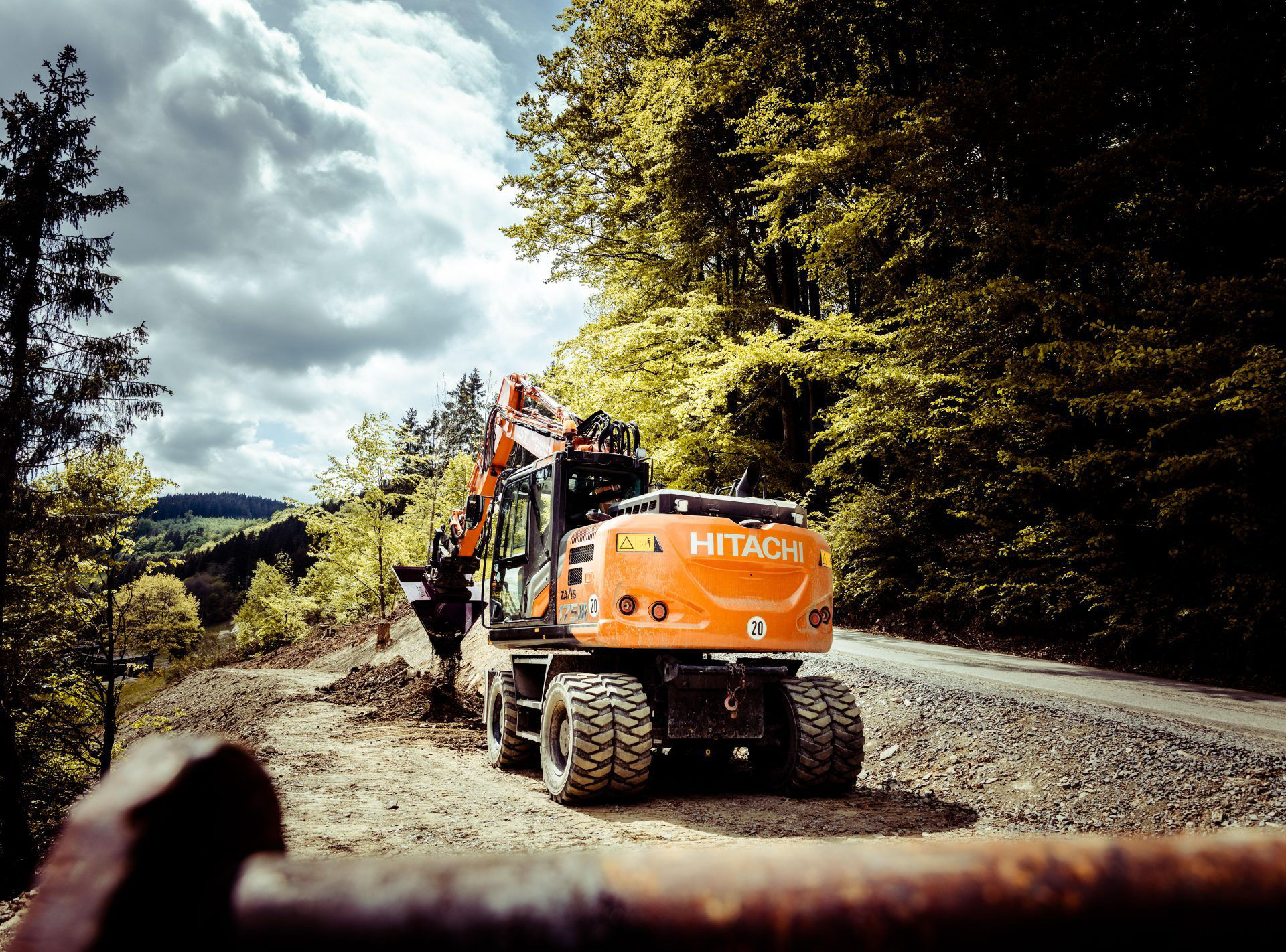 Zaxis-7 rental machine impresses at Banz Abbey - HitachiCM Europe