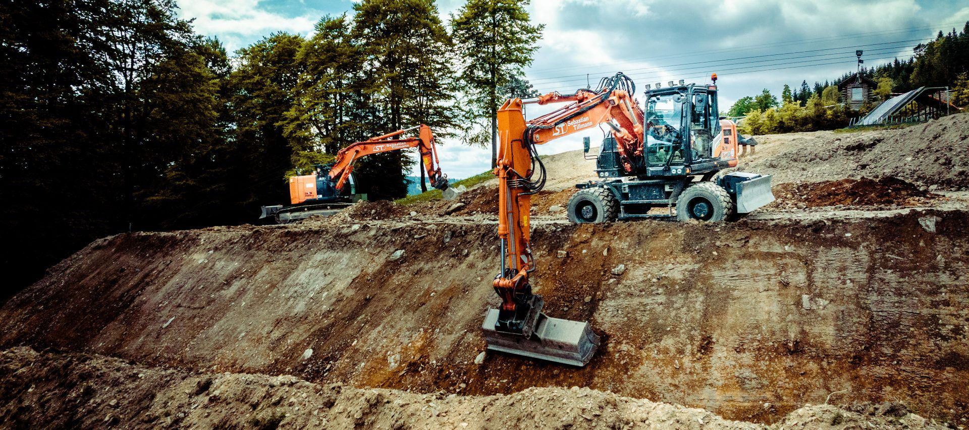 Zaxis-7 rental machine impresses at Banz Abbey - HitachiCM Europe