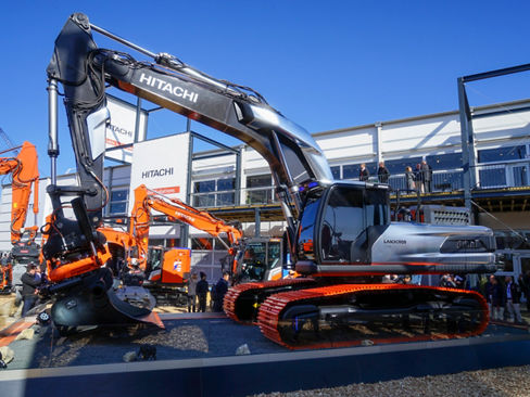 The Hitachi ZX350LC-7 SLF is a perfect blend of power and