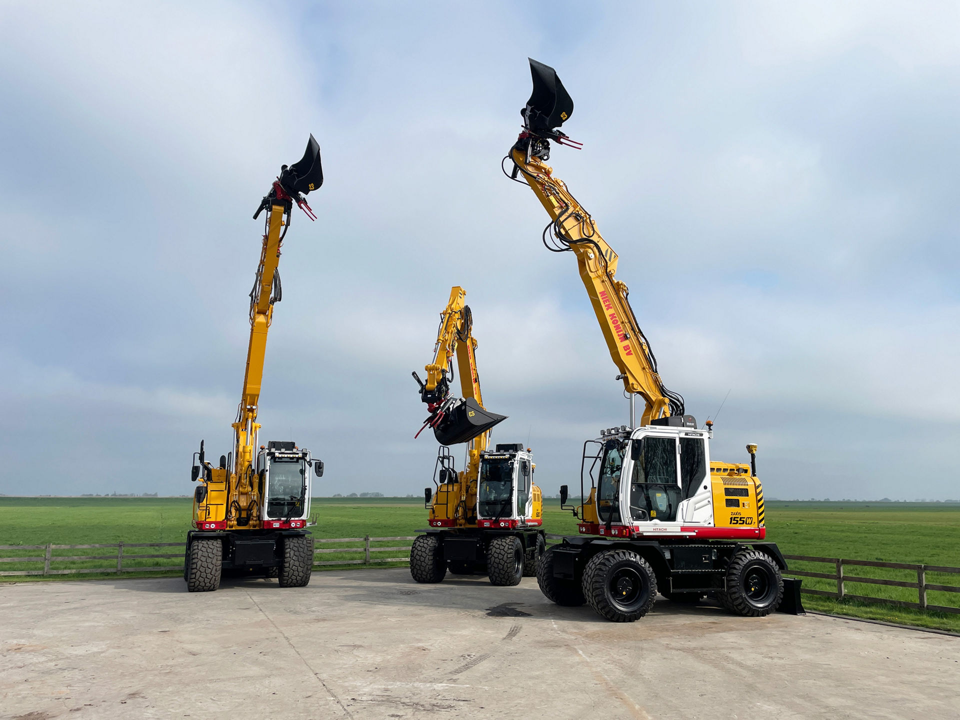 Drie mobiele graafmachines voor Niek Konijn BV