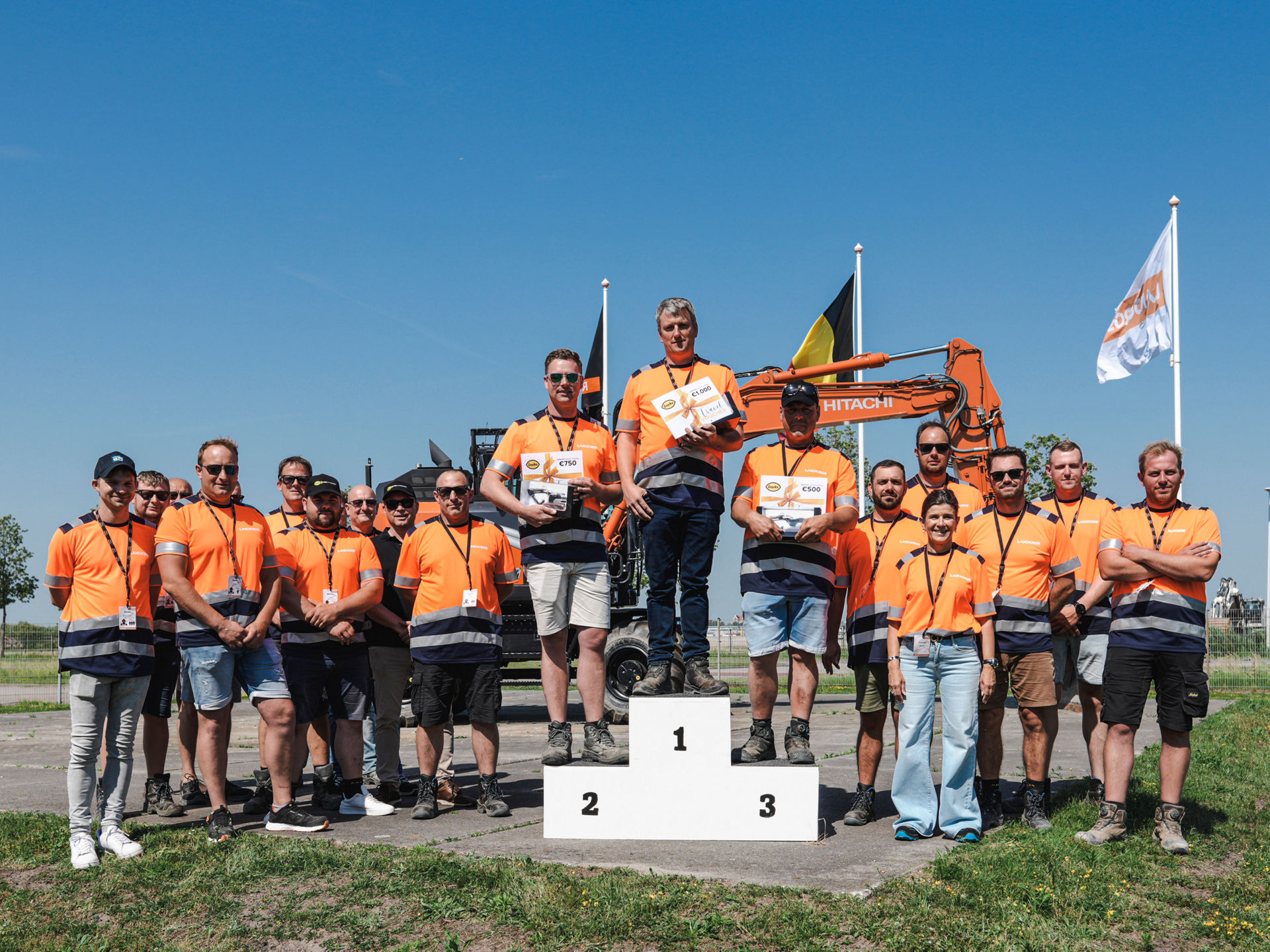 Guy Jacobs wins the Belgian LANDCROS Operator Challenge - HitachiCM Europe