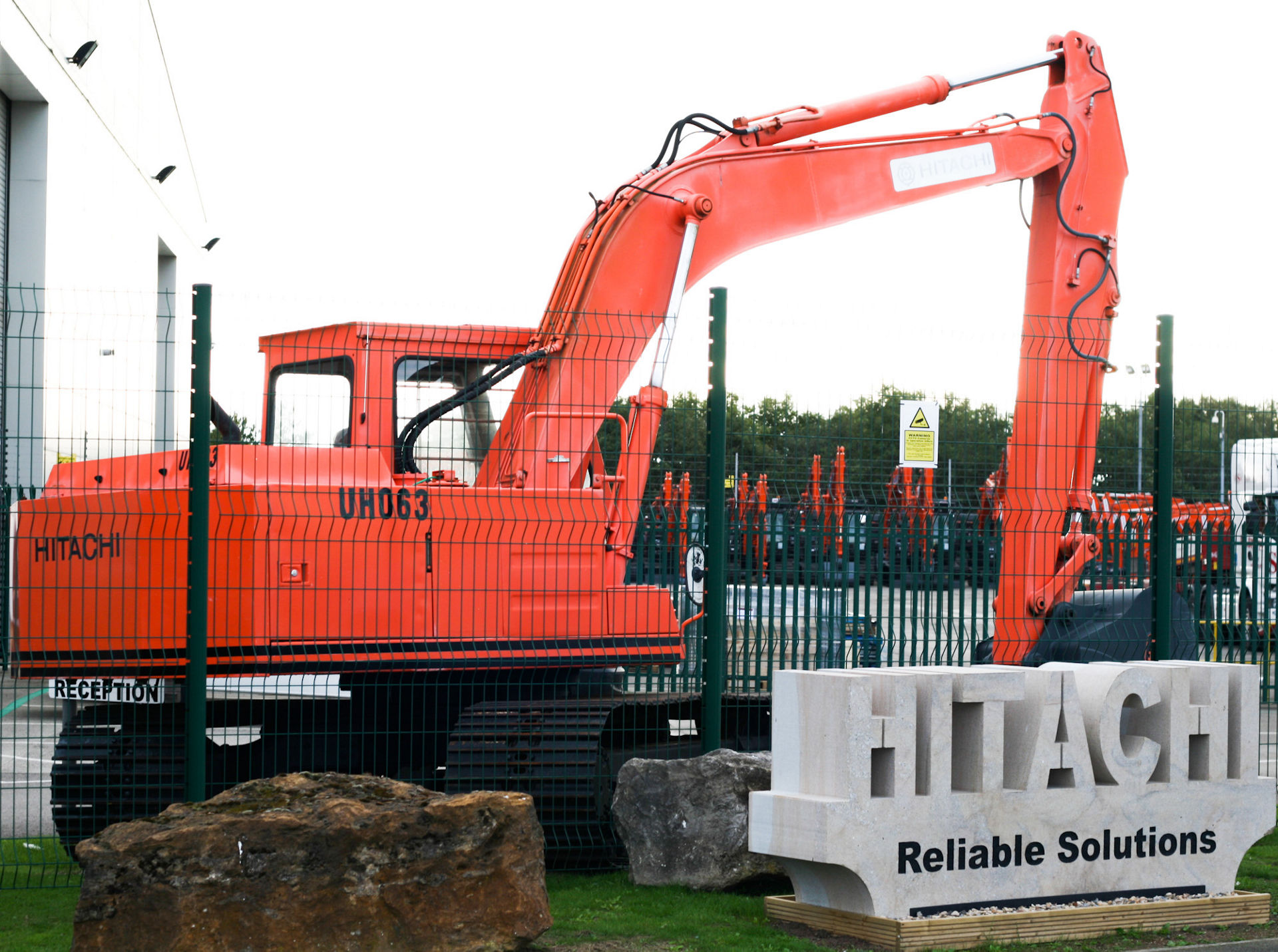 WORLD VINTAGE MACHINES - Hitachi Construction Machinery UK