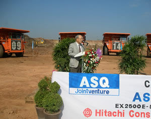 Mr.Yamada, Senior Vice President and Executive Officer of HCM gave a speech at the delivering ceremony.