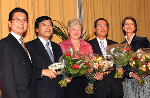 The two Japanese companies are the inaugural winners of the Deshima Dutch Award. The Government’s Economic Affairs department is eager to highlight the importance of Japanese investment in The Netherlands.