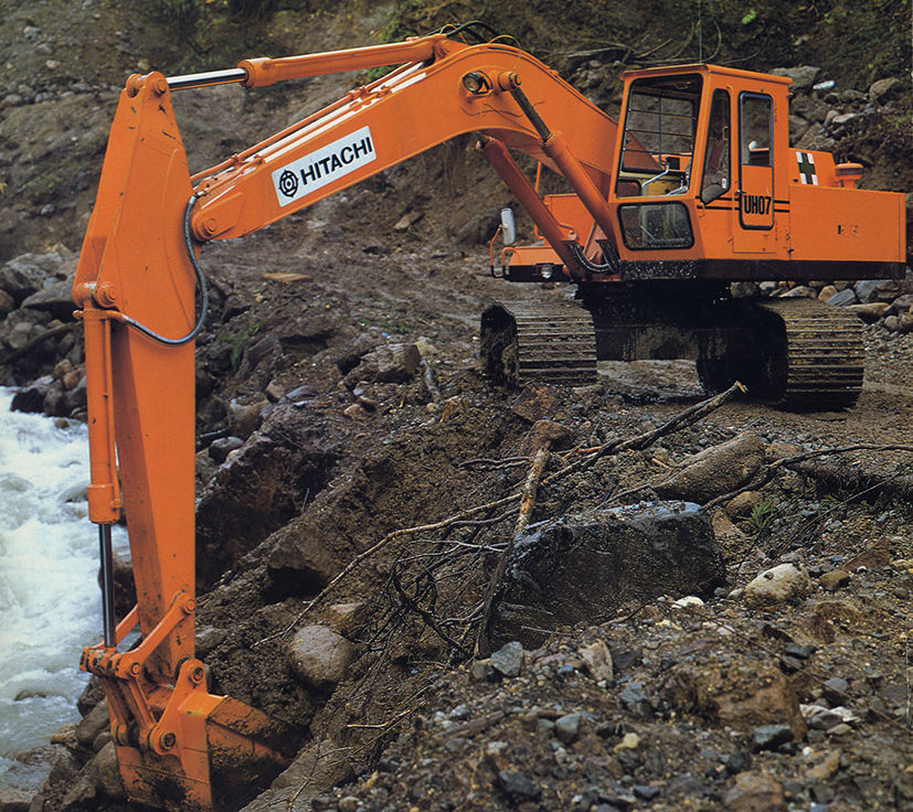 Launched UH-7 series of hydraulic excavators with smooth compound action and low fuel consumption.