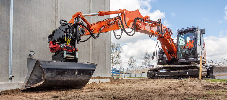 ZX160-7 Medium Excavators - HitachiCM Europe