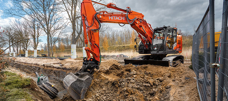 ZX225US-7 Medium Excavators - HitachiCM Europe