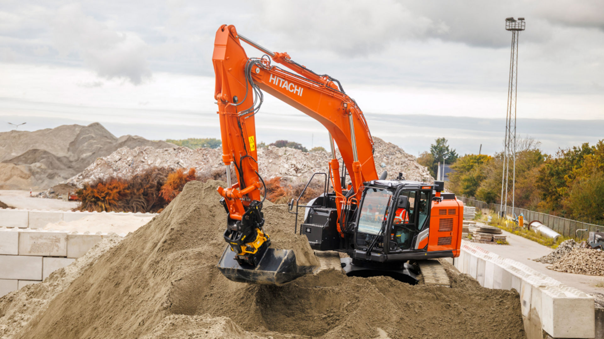 ジャボチカバ ZX375US-7 Medium Excavators - HitachiCM Europe