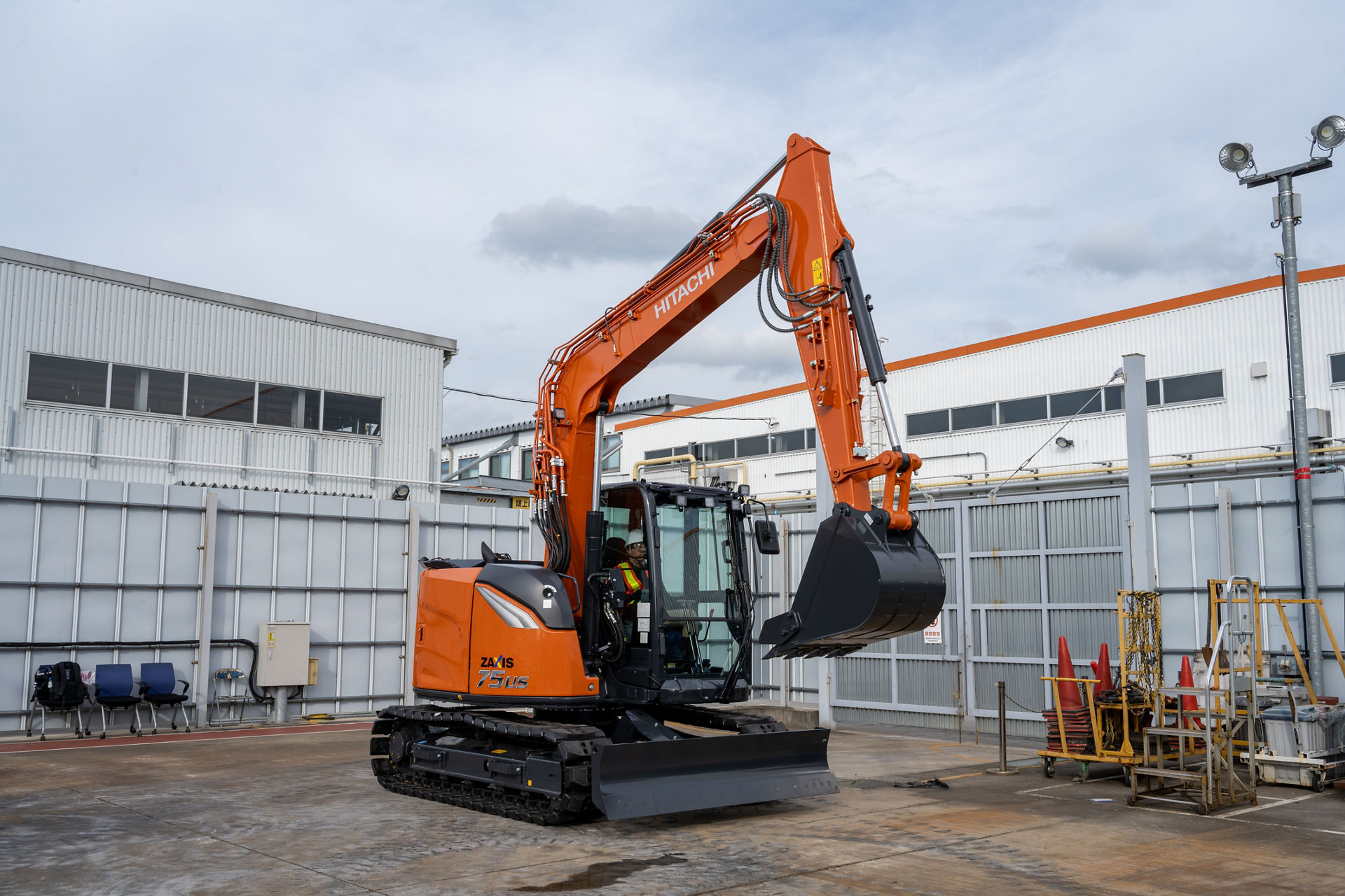 ZX75US-7 Mini Excavators - Hitachi Construction Machinery Latin