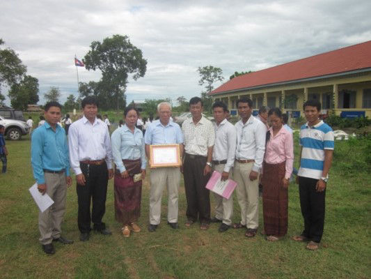 Commemorative photo with the teachers