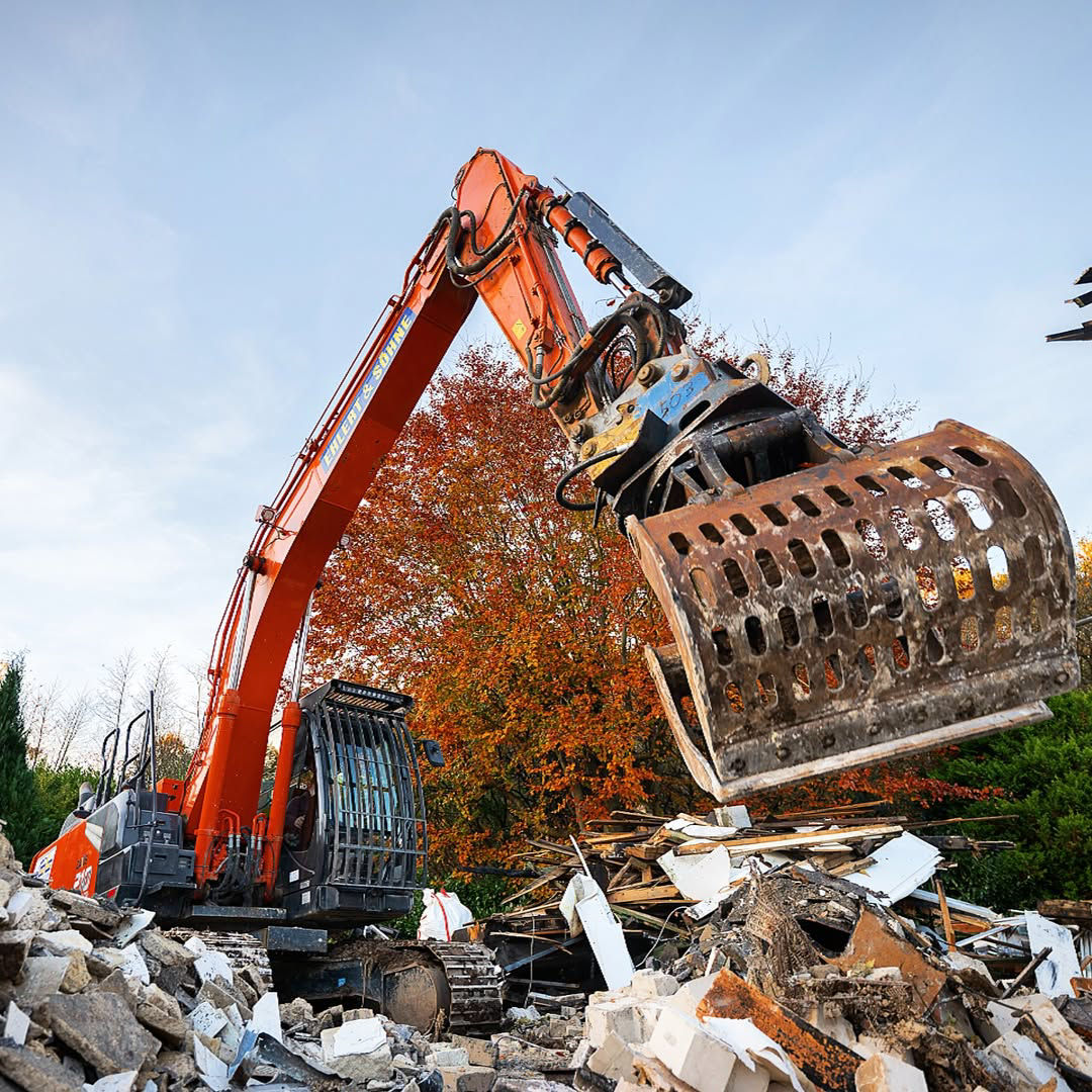 Hitachi machinery in the wild – 2 January - HitachiCM Europe