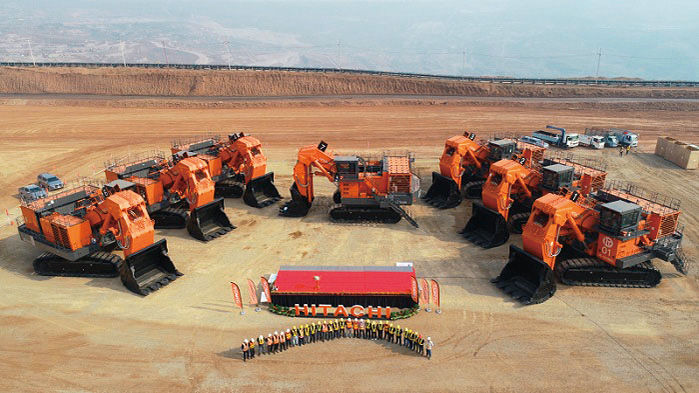 タイ電力庁が所有するマエモ鉱山にて納入式を行いました。