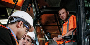 Home - Hitachi Construction Machinery Home - Hitachi Construction Machinery