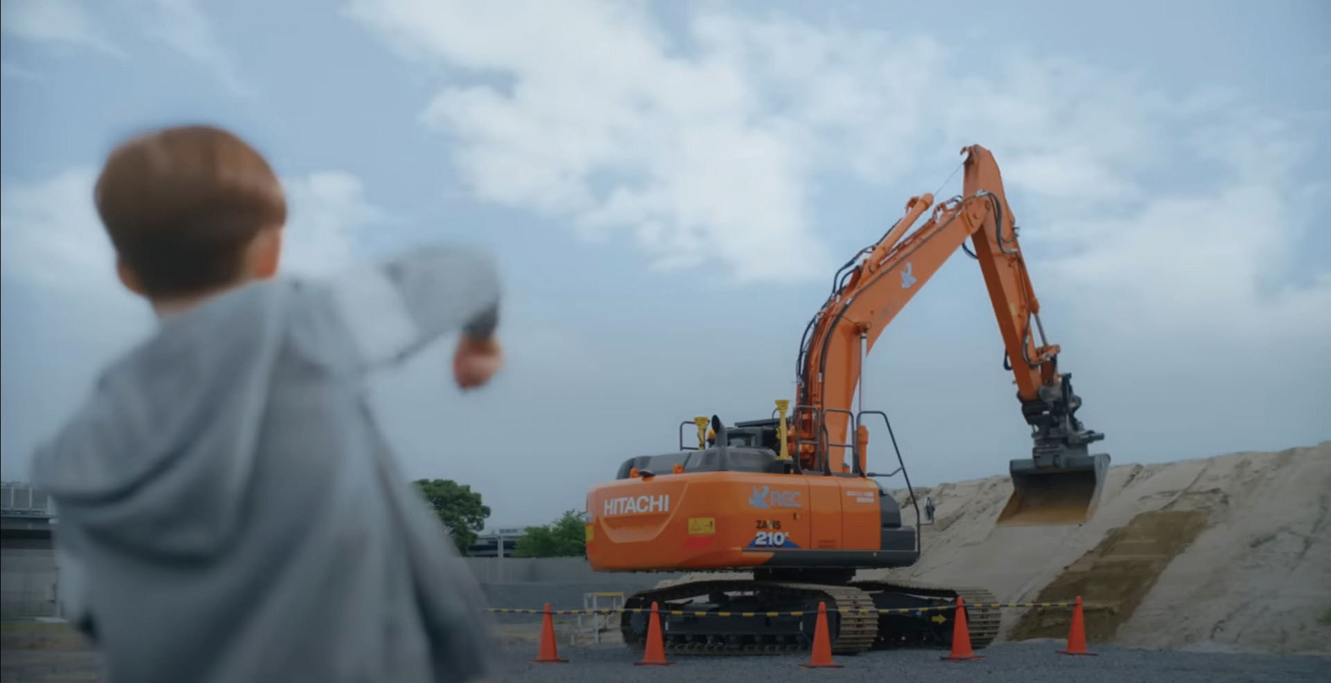 建設現場の安全性、生産性向上のゴールを、ともに。