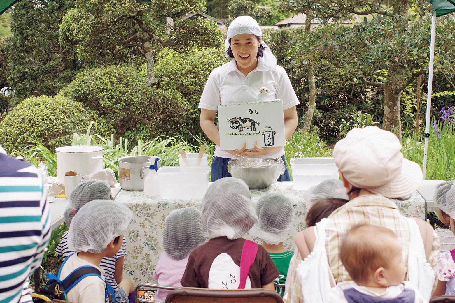 子どもたちに食の大切さを伝えるイベント「寺子屋」の様子。