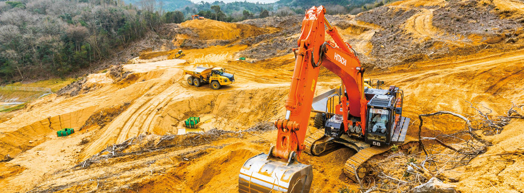 建谷亩思 様 沿革 - 日立建機