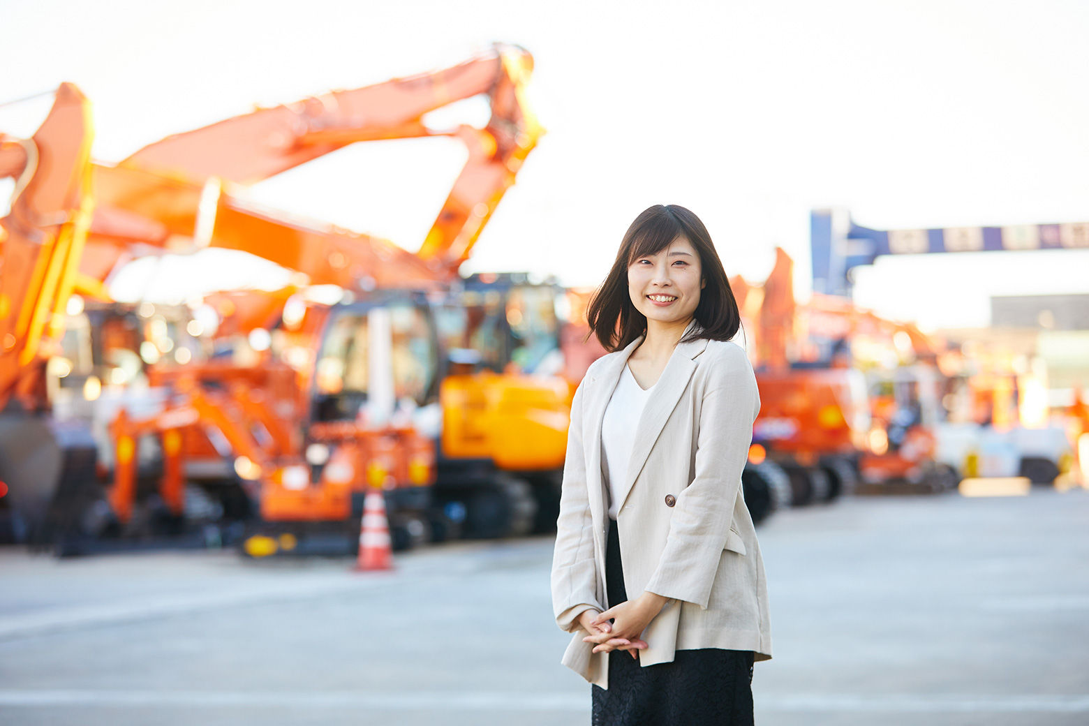 山口 奈美 - 日立建機日本
