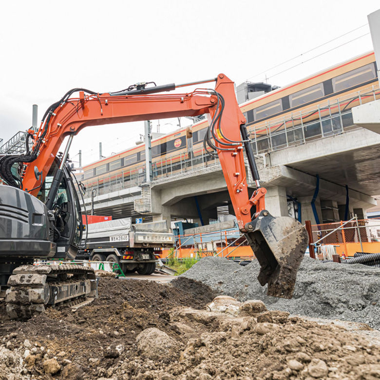 バッテリー駆動式ショベル現場実証レポート - 日立建機