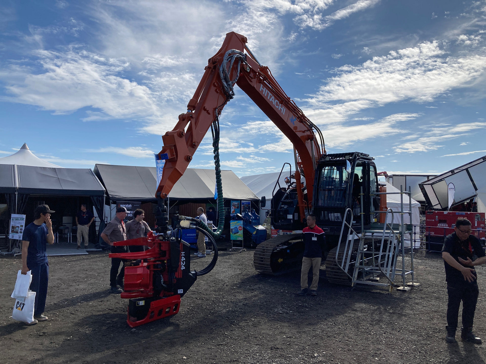 ZX135US-6 Waratah H424